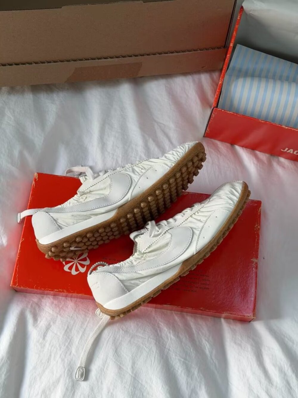 Nike Jacquemus Moon Shoe SP Soft Pearl Sail Gum Sole Women’s Size 7.5 EU 38.5 - Picture 2 of 7